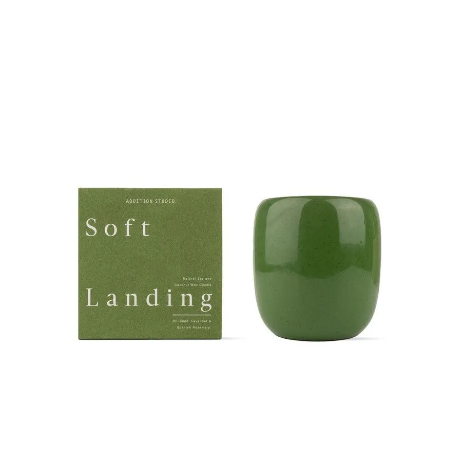 Ceramic candle in scent soft landing