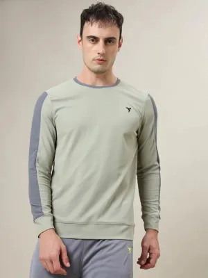 Men Colorblock Slim Fit Crew Neck T-shirt with MATPIQ